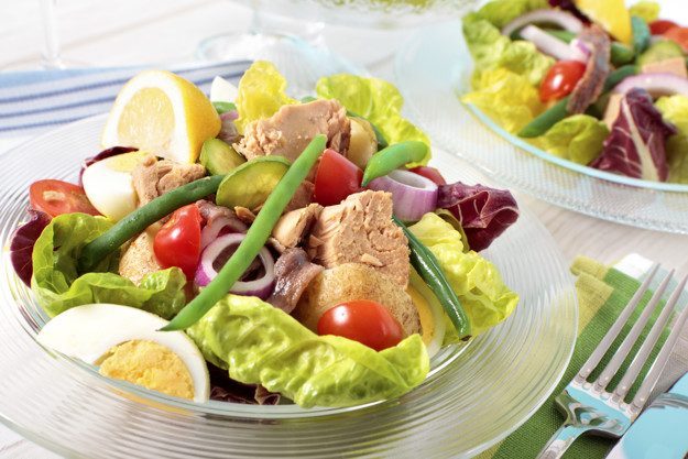 tuna-salad-presentation_1147-489.jpg